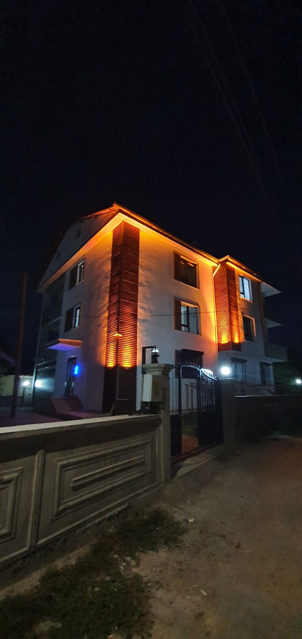 Ray Special House